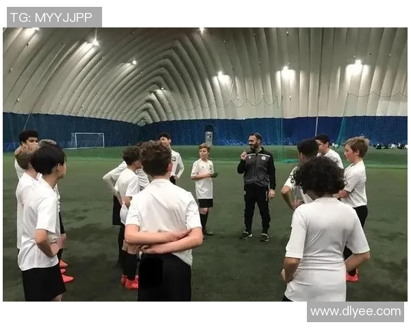 日本足球球星崛起之路从青训到国际舞台的辉煌历程